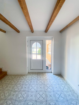 Studio-von-dieken-interiordesign-innenarchitektur-raumgestaltung-hassanierrung-parkettboden-landhausstil-kasettentür-EG-Eingang-Eingangstür