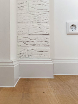 Studio-von-dieken-interiordesign-innenarchitektur-raumgestaltung-hassanierrung-parkettboden-landhausstil-kasettentür-EG-Kinderzimmer-Boden-Detail