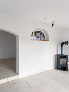 Studio-von-dieken-interiordesign-innenarchitektur-raumgestaltung-hassanierrung-parkettboden-landhausstil-kasettentür-EG-Wohnzimmer